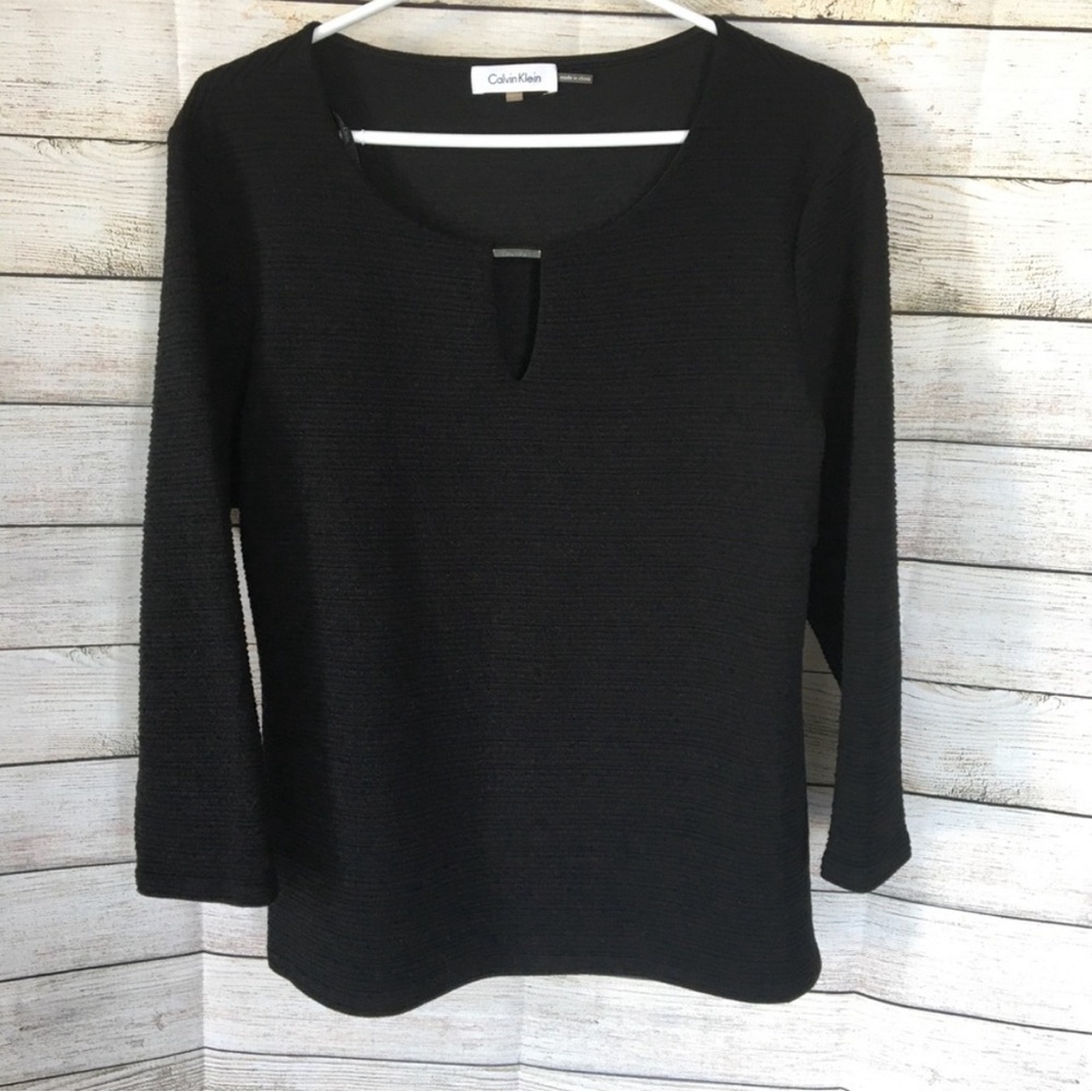 Calvin Klein 3/4 Sleeve Top  - L